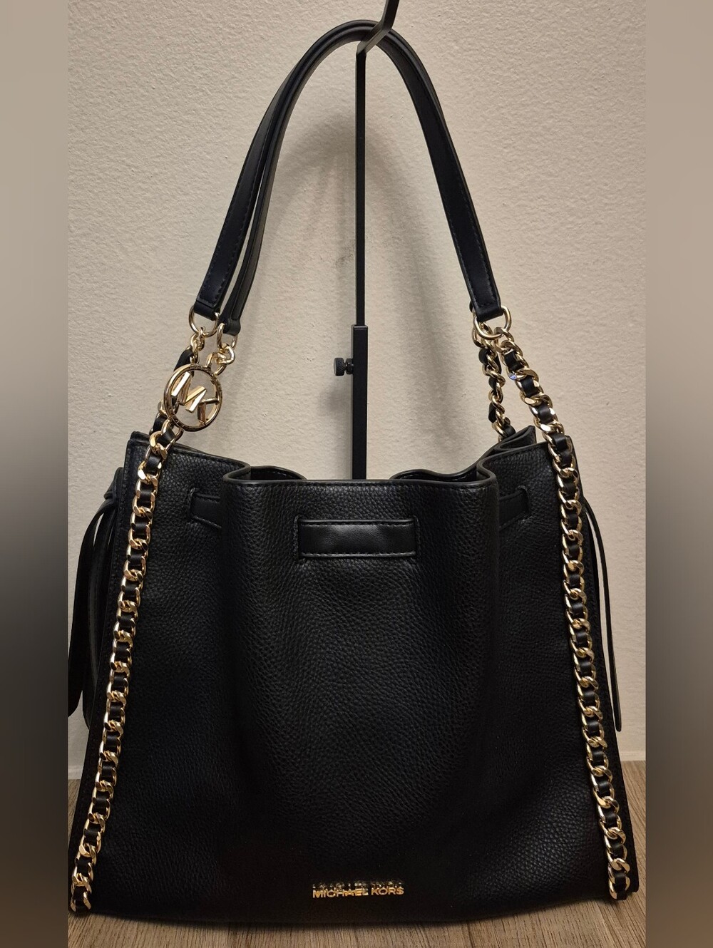 MINT! Authentic MICHAEL KORS Black Leather MINA Gold Chain SHOULDER BAG Purse